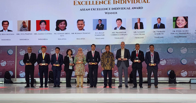 ผอ. OKMD ได้รับรางวัลเกียรติยศ ด้านพลังงาน Asean Energy Awards 2023